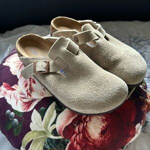 EUC Birkenstock Boston Clog - Suede - Soft Footbed - 39 / 8.5 Narrow